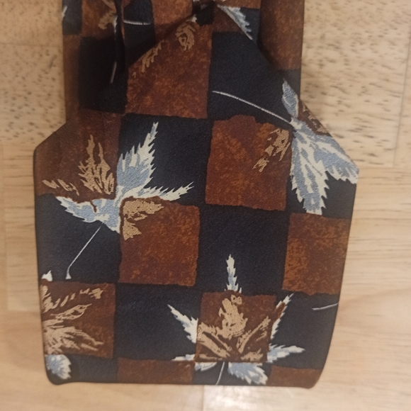 Classic Hugo Boss Men Black Floral 100% Silk Necktie Made In Italy - Picture 8 of 12